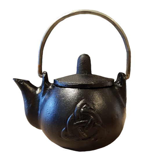 Triquetra Kettle